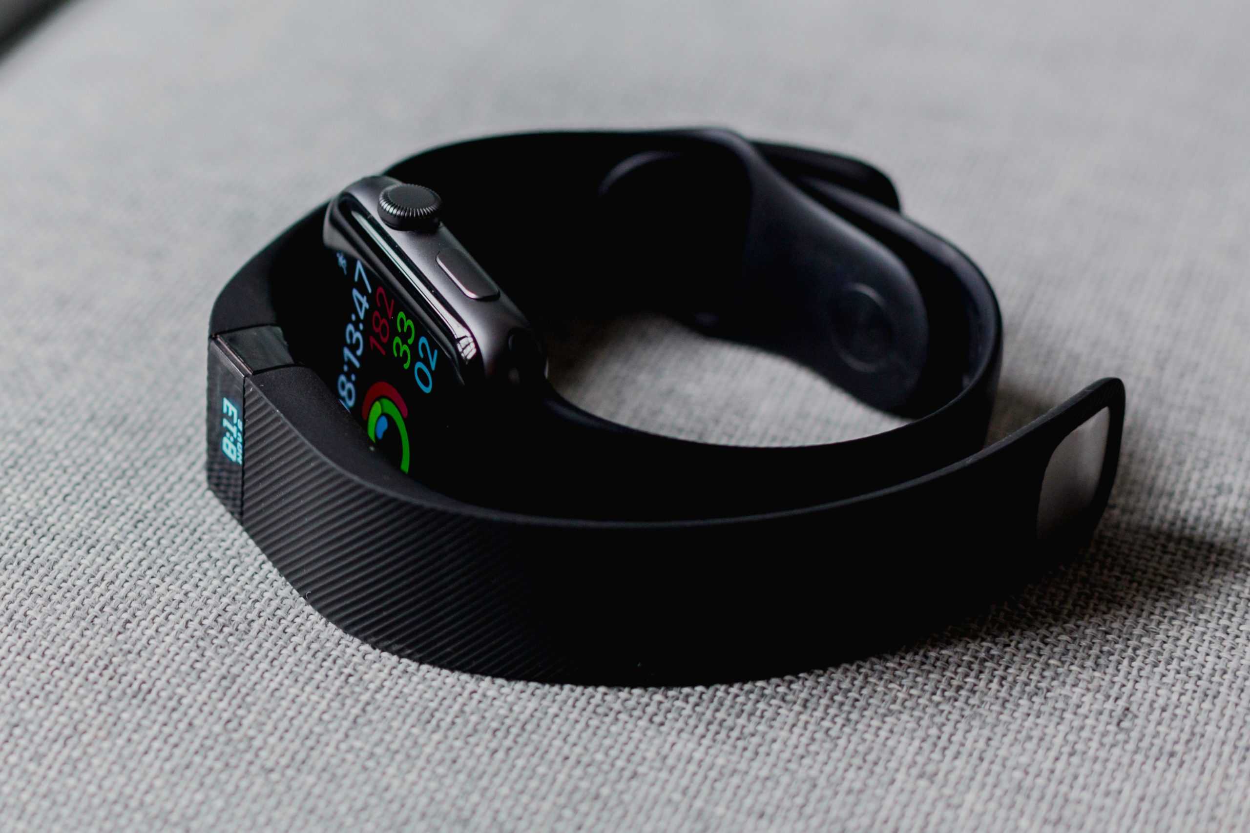 fitbit charge3の修理依頼を出したら意外な対応に驚いた話